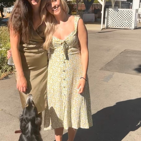 Astr RACHELLE PRINT MIDI DRESS - Picture 4 of 5